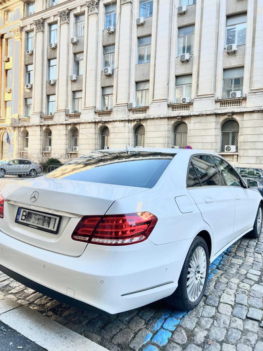 Mercedes E300 3.0 Diesel / 231 CP / Full LED / Istoric complet