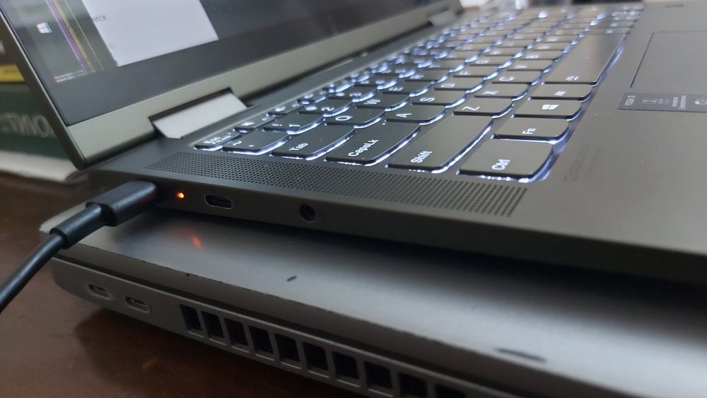 Lenovo Yoga 7i core i5 11GEN  12GB SENSOR EKRAN