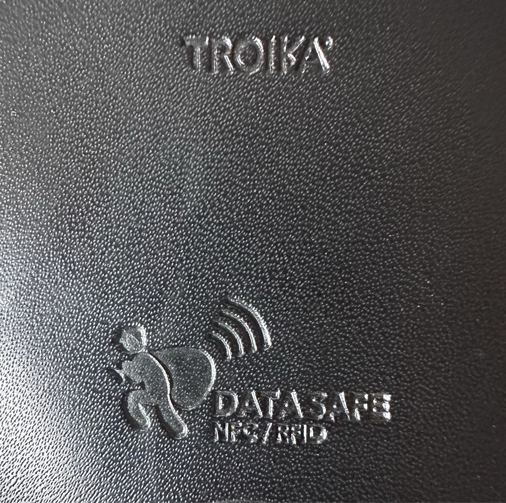 Тънко портмоне TROIKA с RFID защита  и щипка за пари