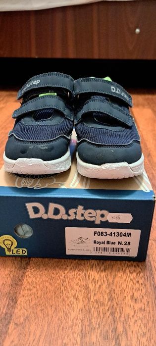 Adidasi Led 28 DD Step