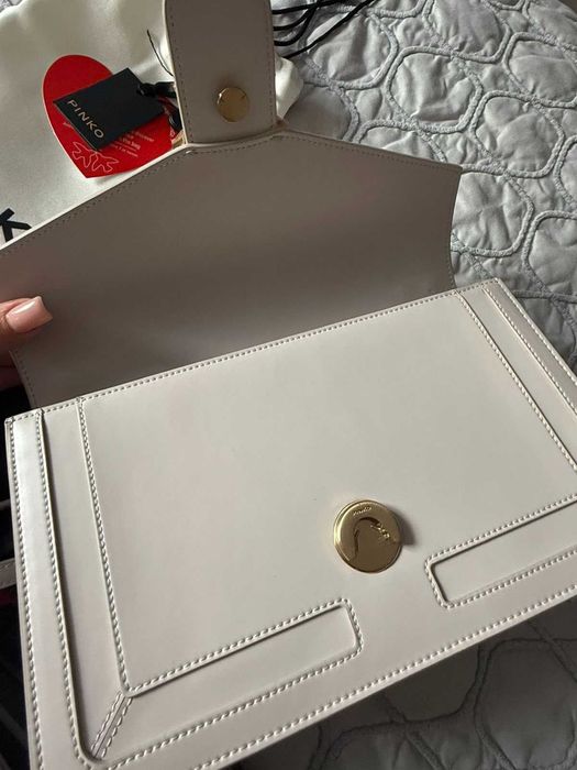 Оригинални чанти Pinko