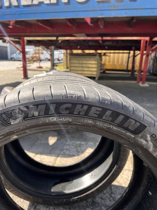 Anvelope Michelin 255 40 21