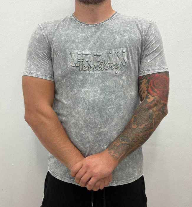 Италиаснки тениски със щампа