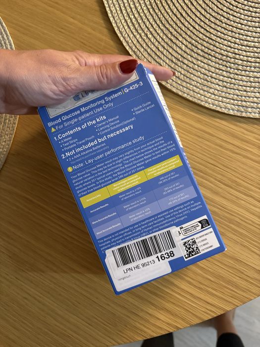 Vand Glucometru NOU