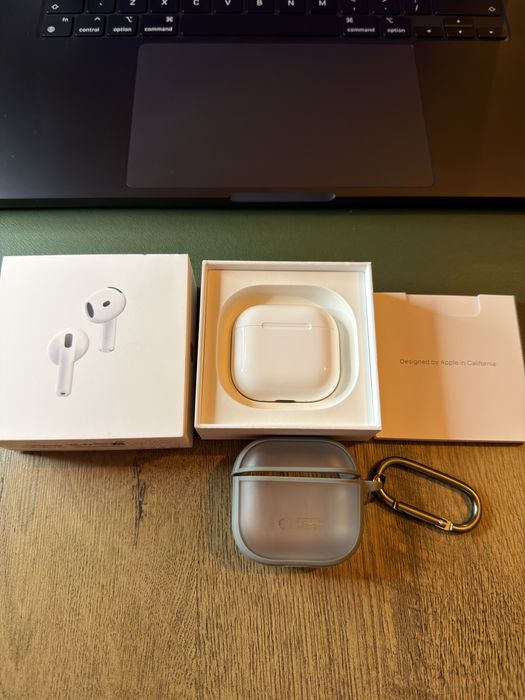 Apple Airpod 4 Active Noise Cancellation ANC