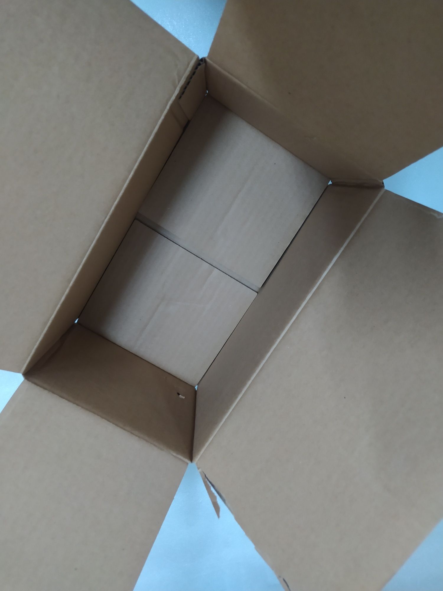 Коробки для упаковки, например для отправки мелких товаров через Каспи