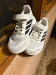 Adidas băieți mărimea 33
