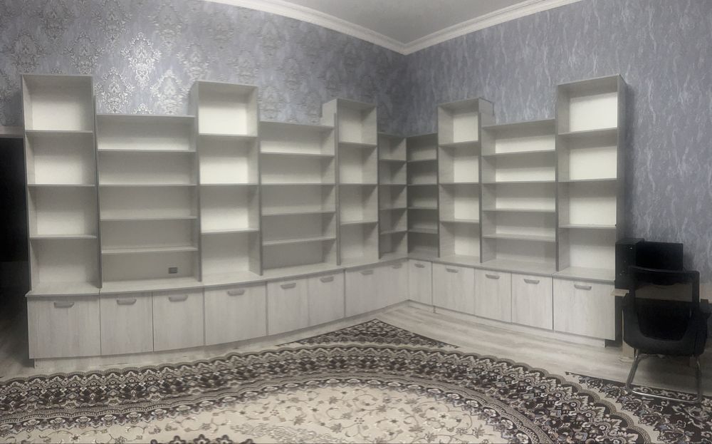 dokon uchun shkaf srochniy sotiladi