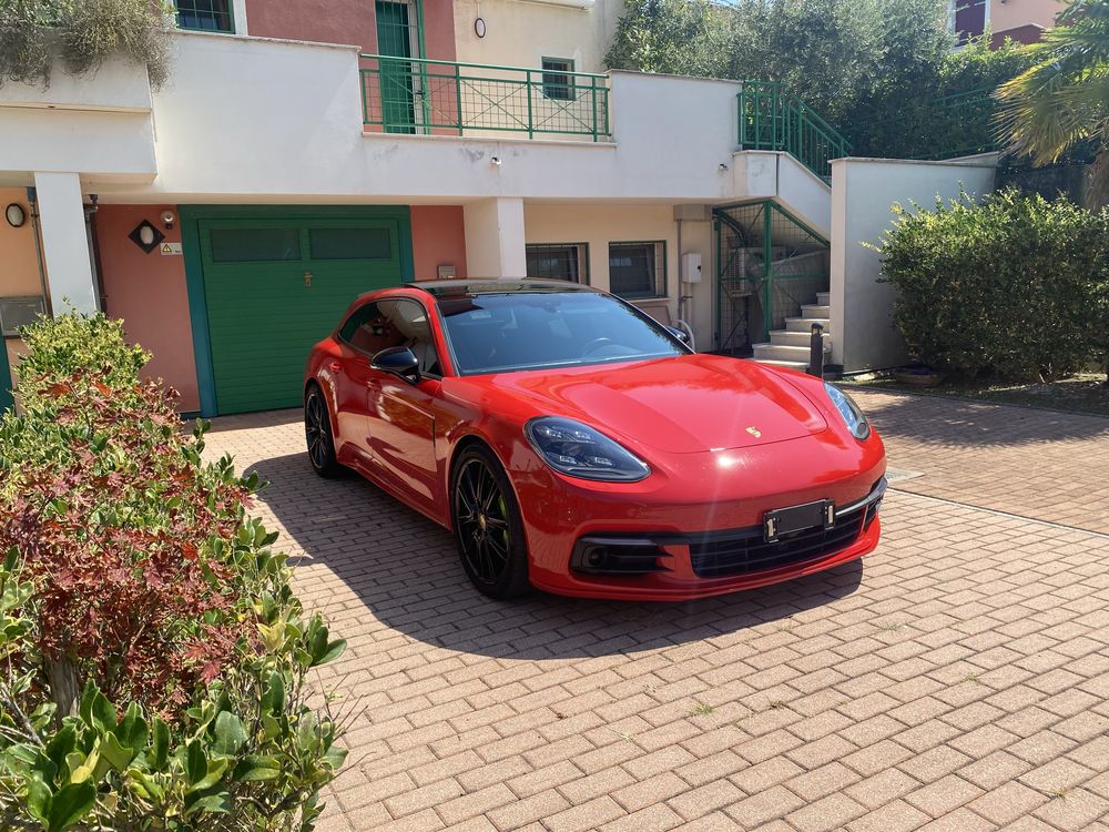 PORSCHE Panamera Turismo 4S