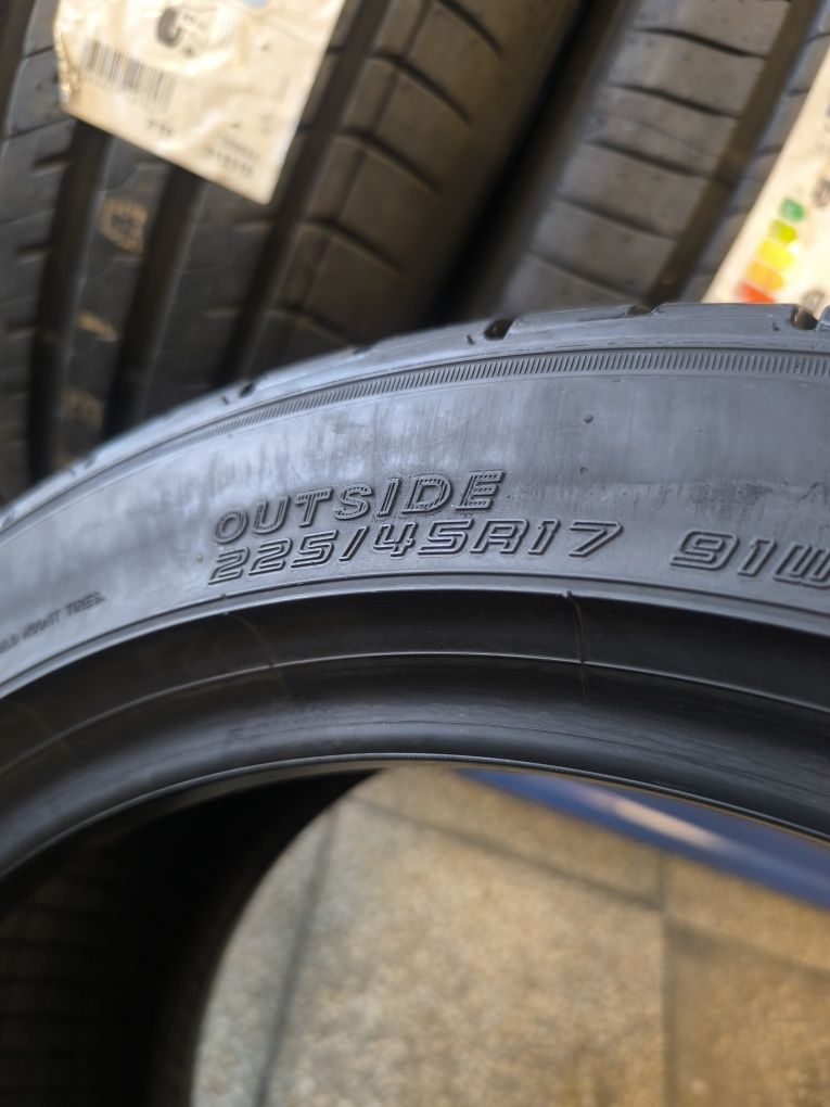 225 45 17 Falken 4бр. летни