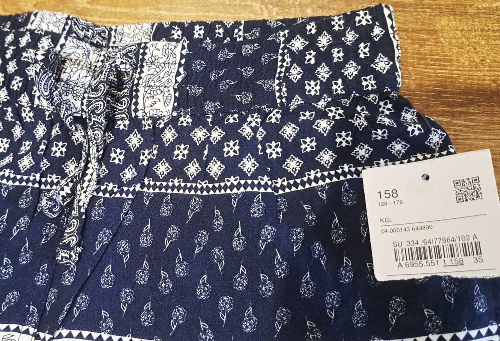 Pantaloni fete C&A noi - marimea 158