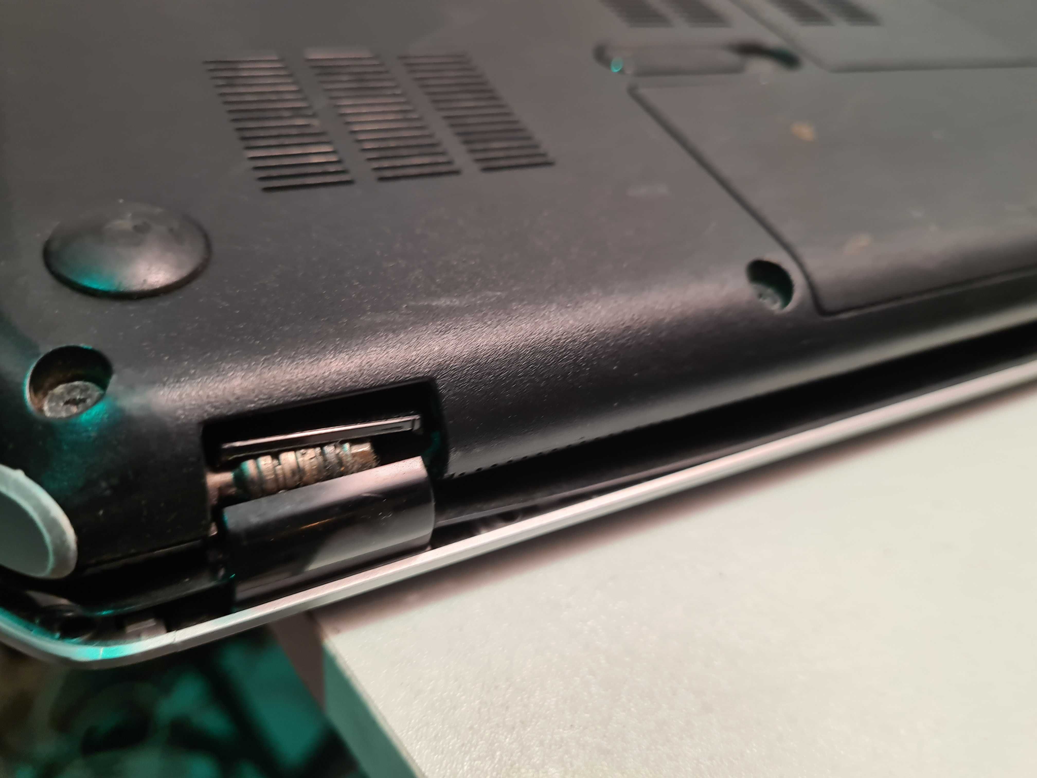 Defect Laptop HP Pavilion m6 TPN-C106