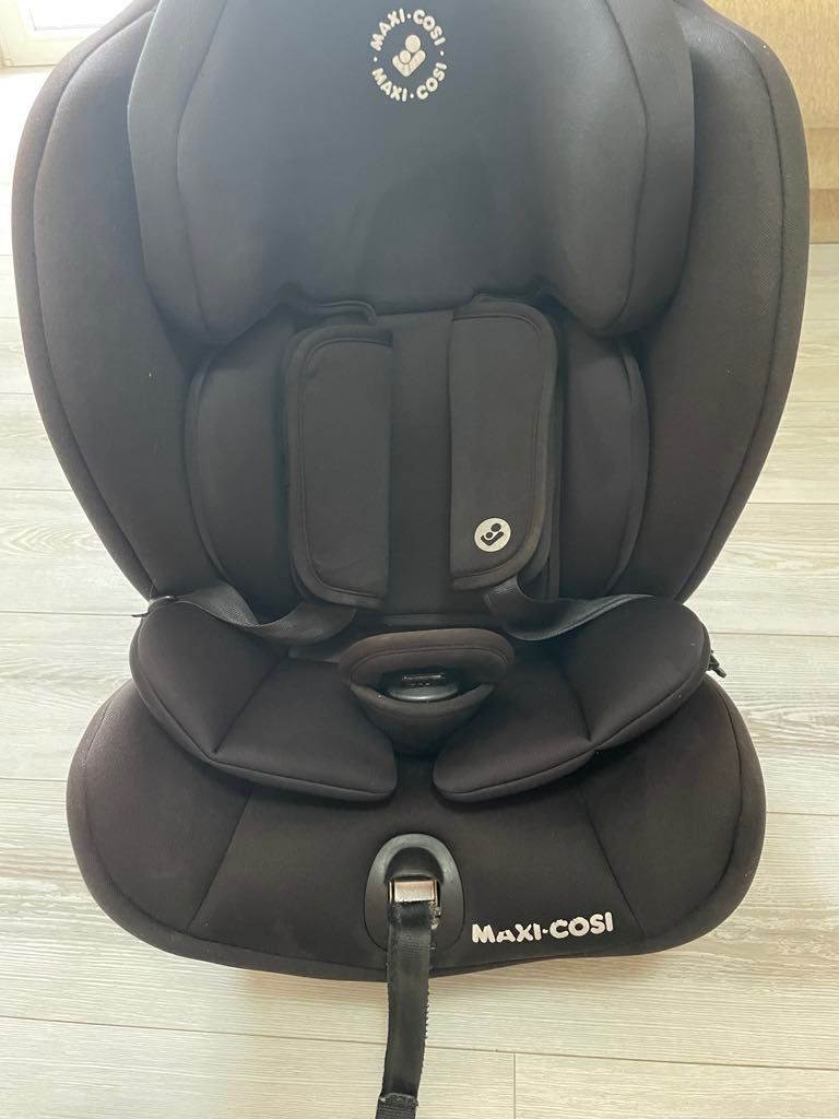 Стол за кола Maxi-Cosi Titan 9-36 кг
