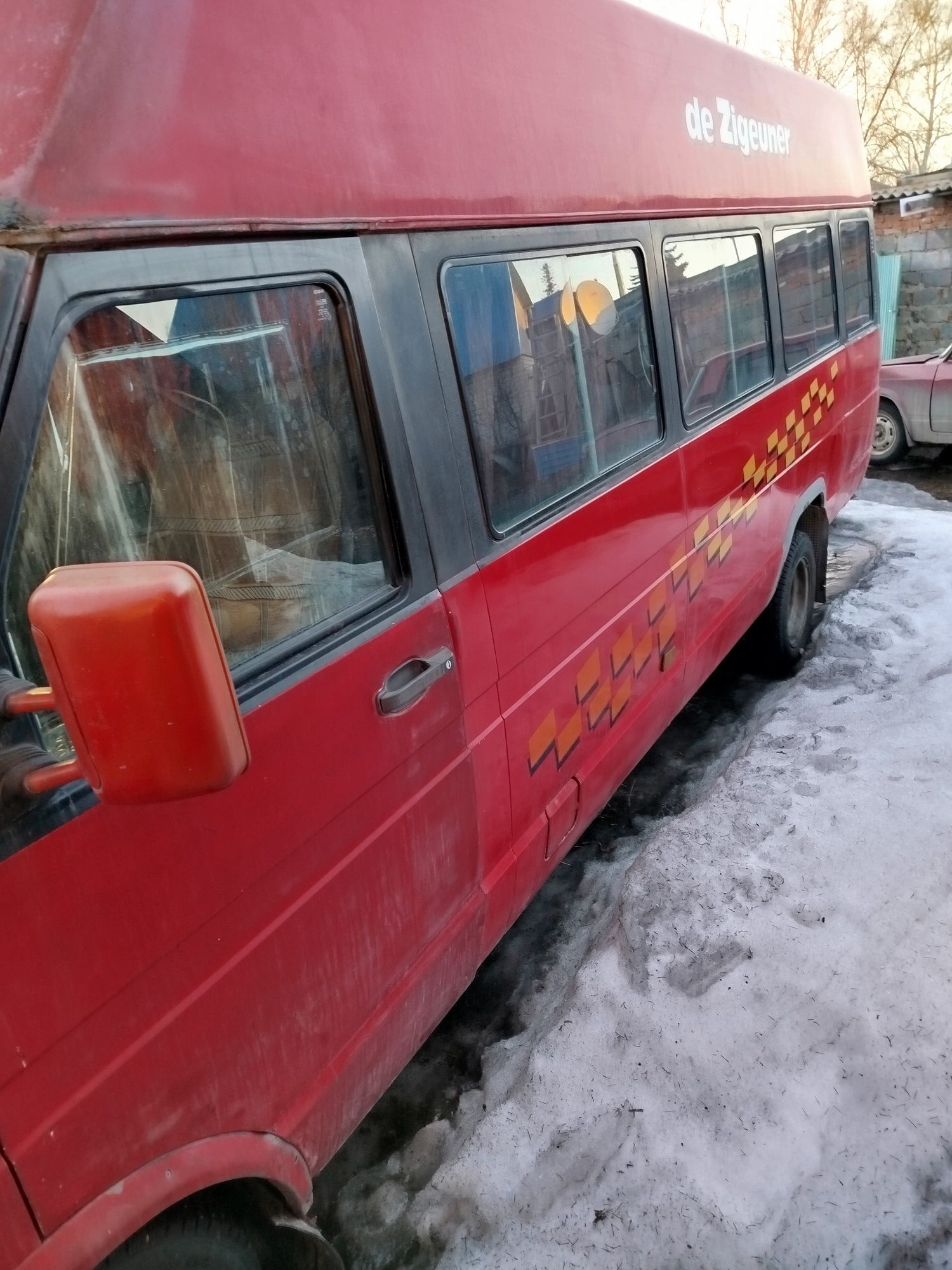 Продам микро автобус.
