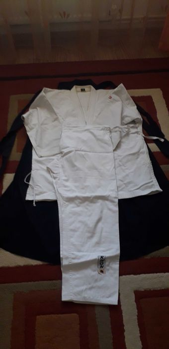 Kimono alb plus hakama
