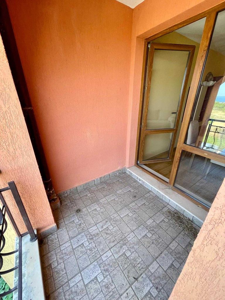 Продава се Едностаен апартамент в Обзор - 63 кв.м за 874 €/кв.м - Снимка #18