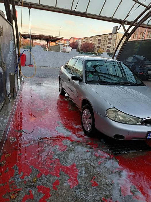 Vând Ford modeo motor 16