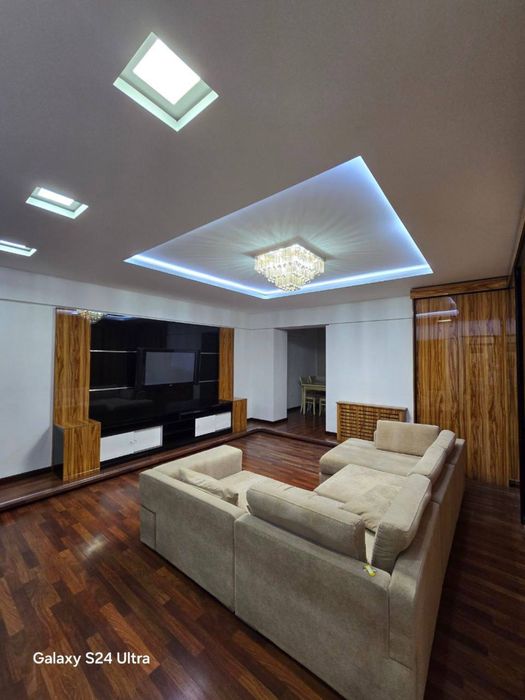 4 в3/3/5 77 серия, Садыка Азимова, Японское посольство