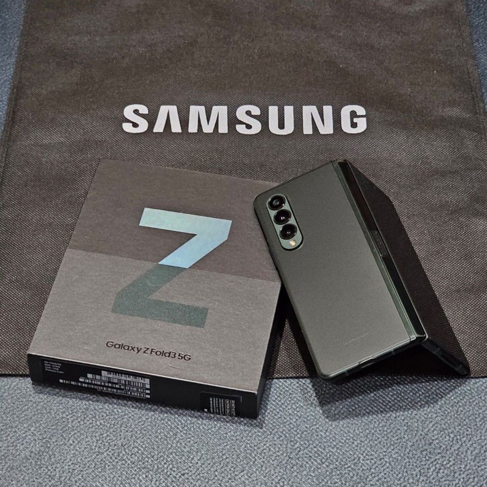 Samsung Galaxy Z Fold 3 256Gb "Midnight Black" SM-F999. EAC.