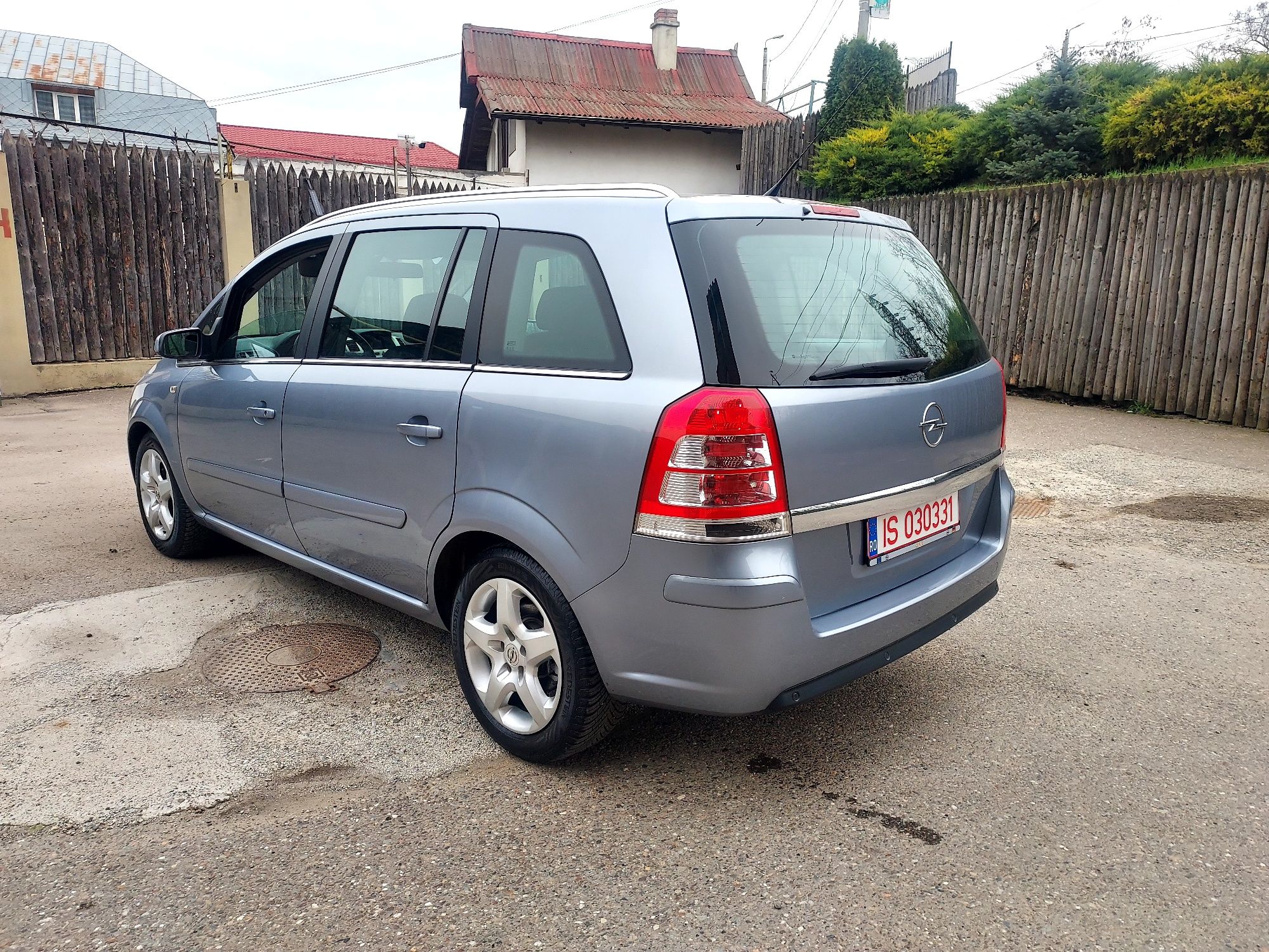 Opel Zafira B'Fab.2008/9'motor 1.6 benzină 116 c.p'import Germania