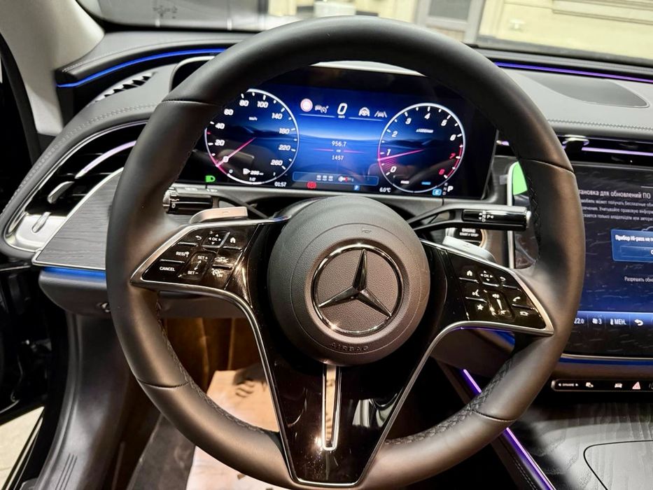 Mercedes-Benz W214 - Exclusive