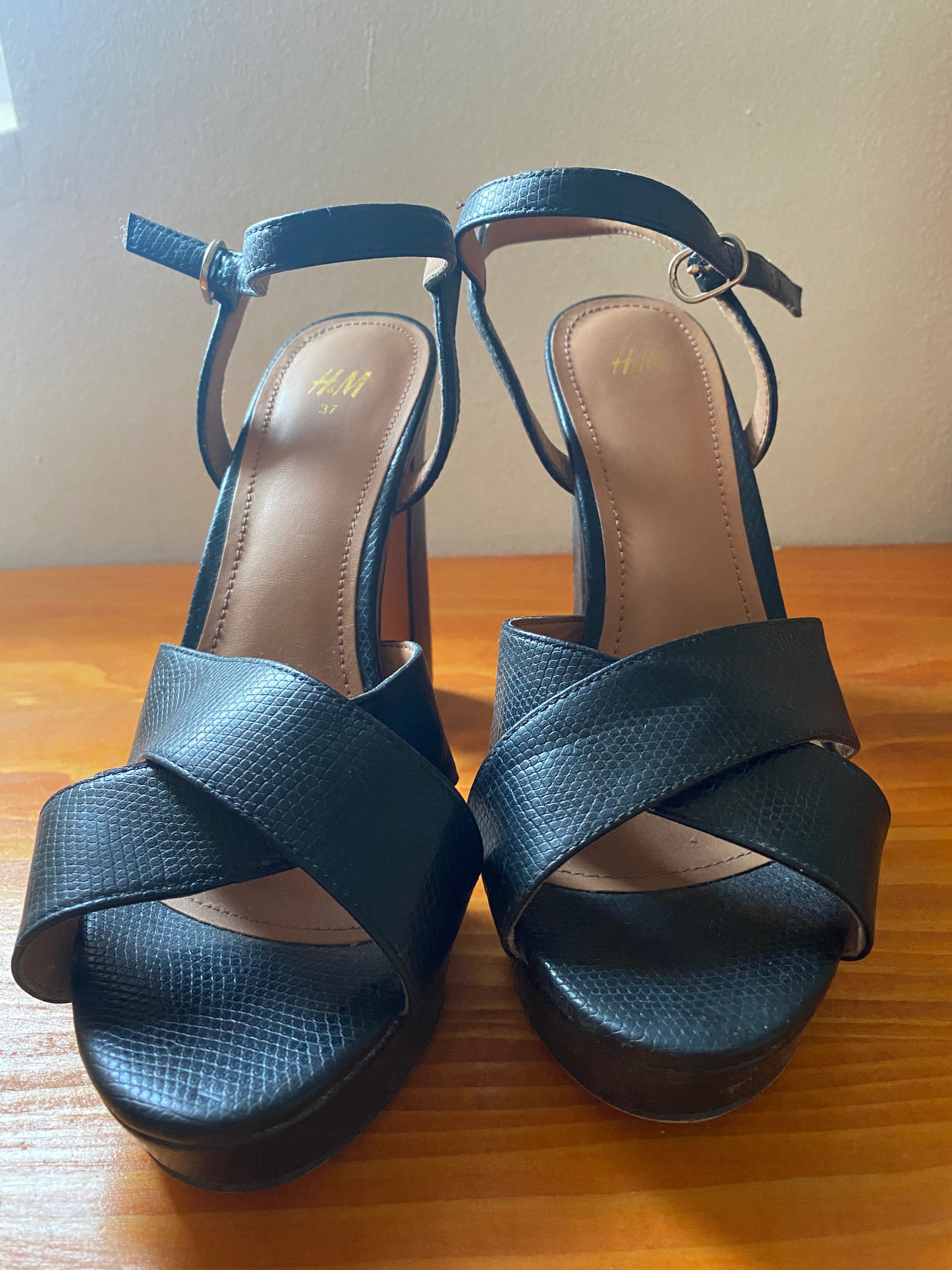 Sandale negre cu toc H&M NOI 37