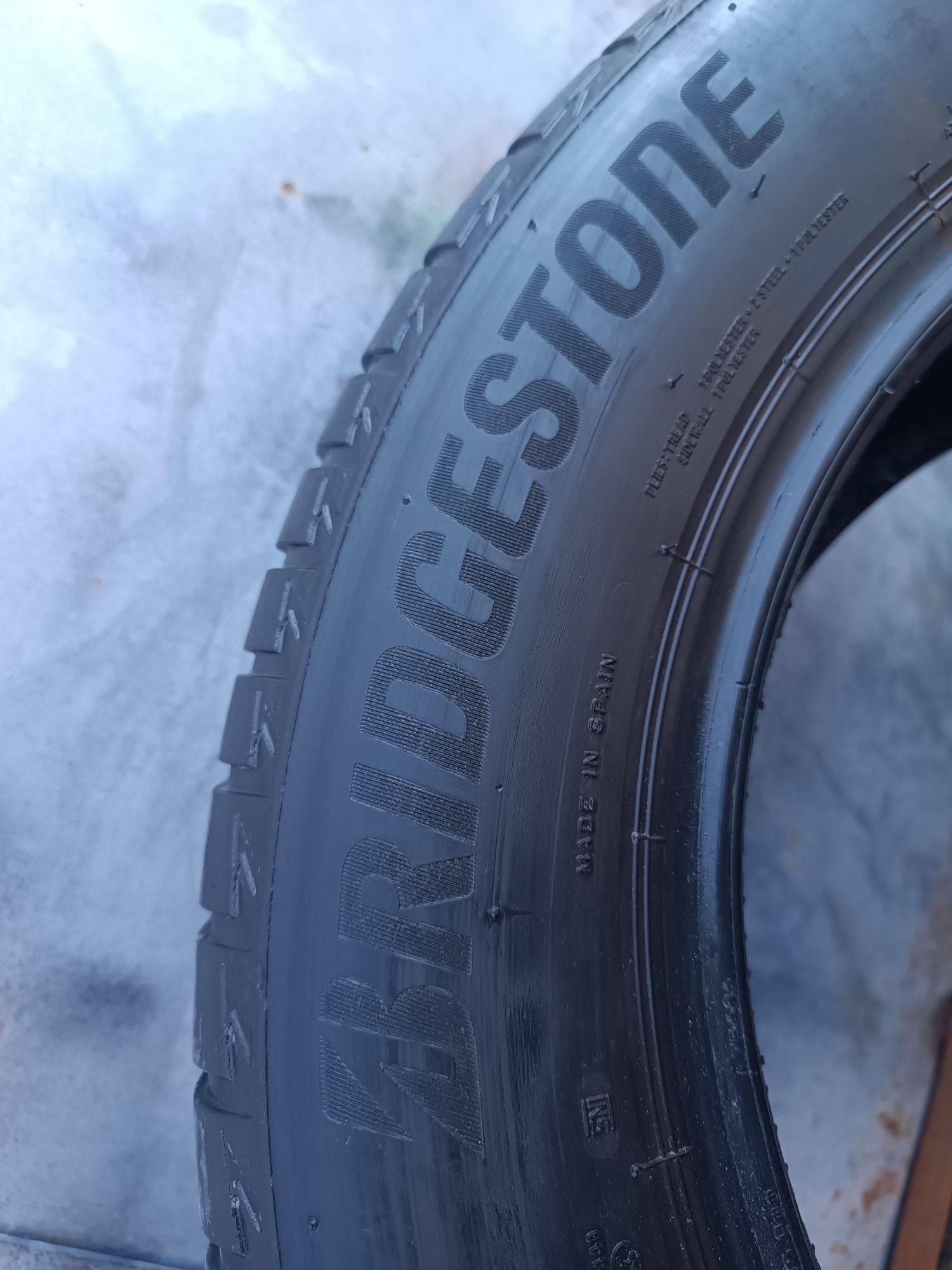 215/60/16 Bridgestone Дот 3521