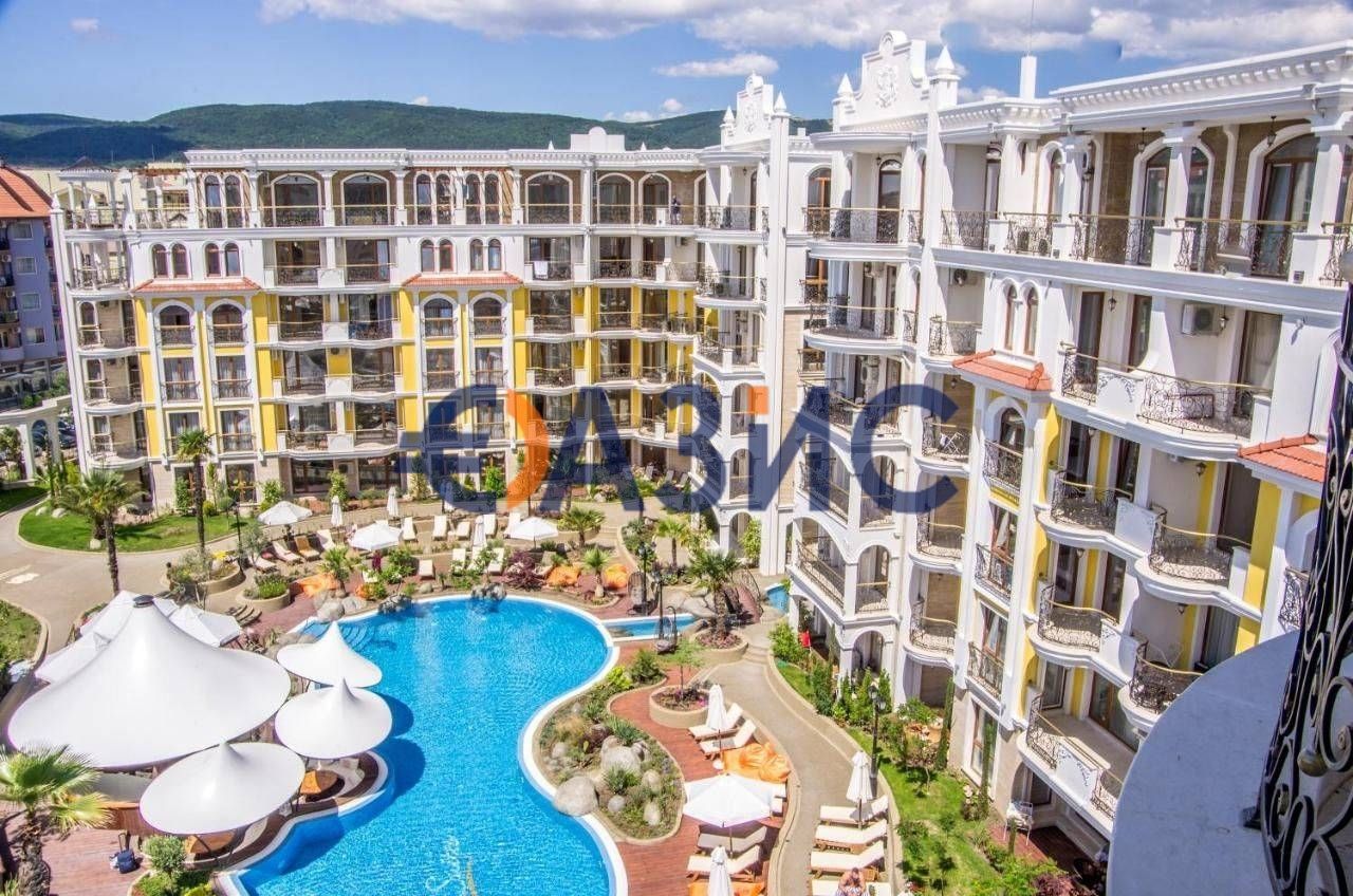 Продава се Двустаен апартамент в к.к. Слънчев бряг - 50 кв.м за 1860 €/кв.м - Снимка #14