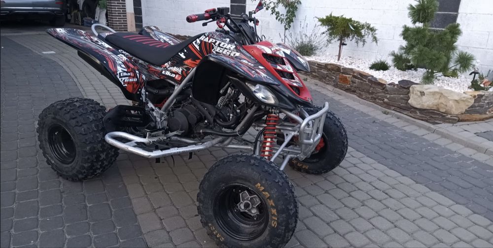 Yamaha raptor 660