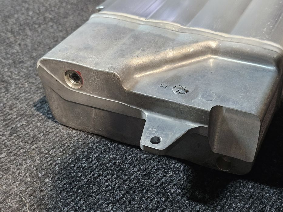 Butelie aer suspensie pneumatica originala Audi A6 C6 4F 

Stare buna.
