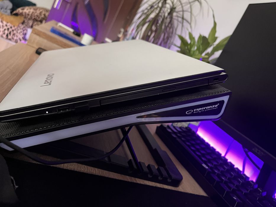 Laptop Lenovo ideapad