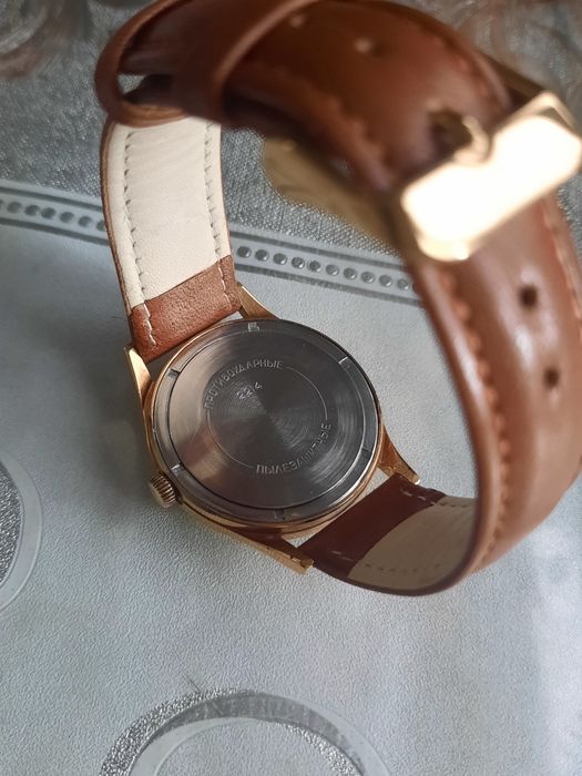 Позолоченные часы Восток-Ау10