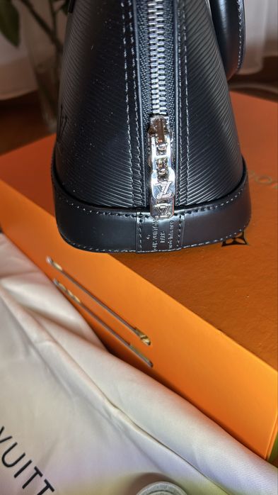 Geanta Louis vuitton piele naturala pe stoc trei bucati