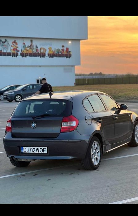 Vând bmw seria 1 , masina se poate vedea in Craiova