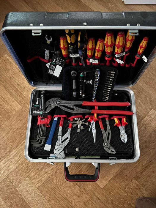 Vand geanta scule Knipex instalatori noua 00 21 21 HK S pret bun