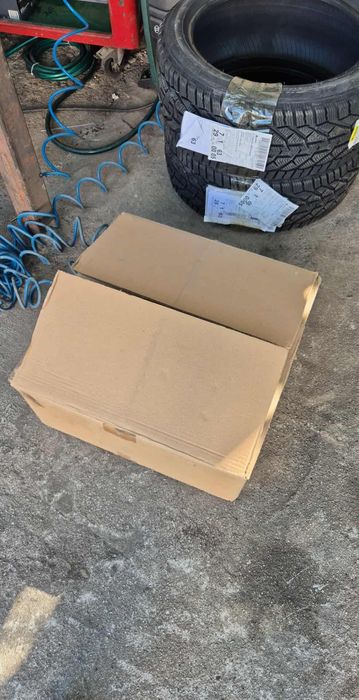 Продавам чисто нови оригинални джанти DEZENT 18 цола 5/112