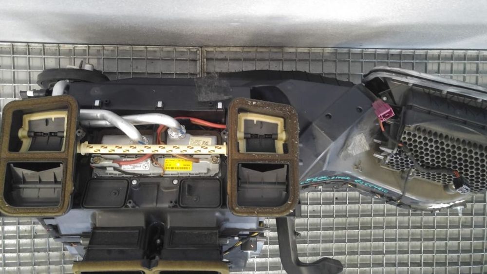 tulumba aer clima bord  mercedes c-class w204 a2048302660