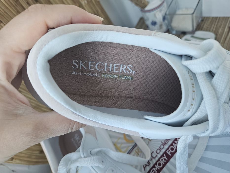 Дамски маратонки skechers 39