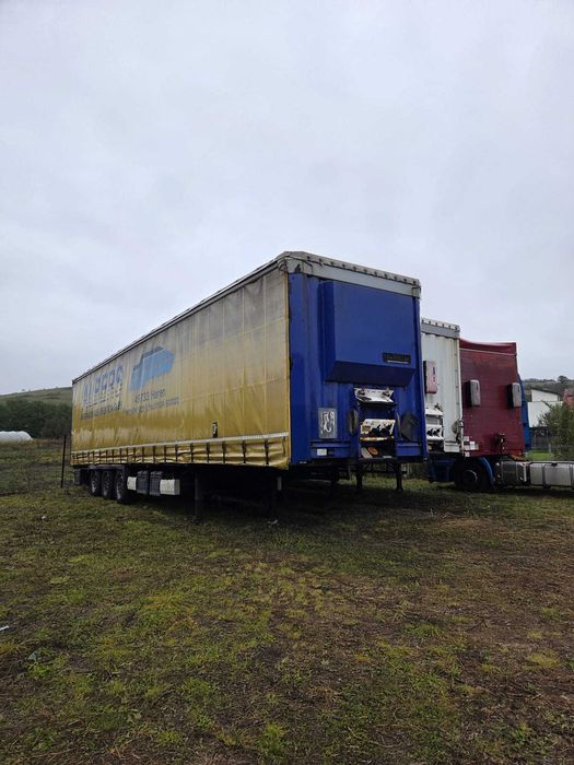 Ansamblu Iveco Stralis Hi-Way Semiremorca Krone