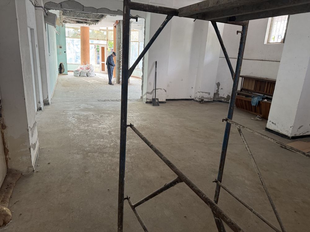 Vand sau inchiriez spatiu comercial zona centrala Piata Mare