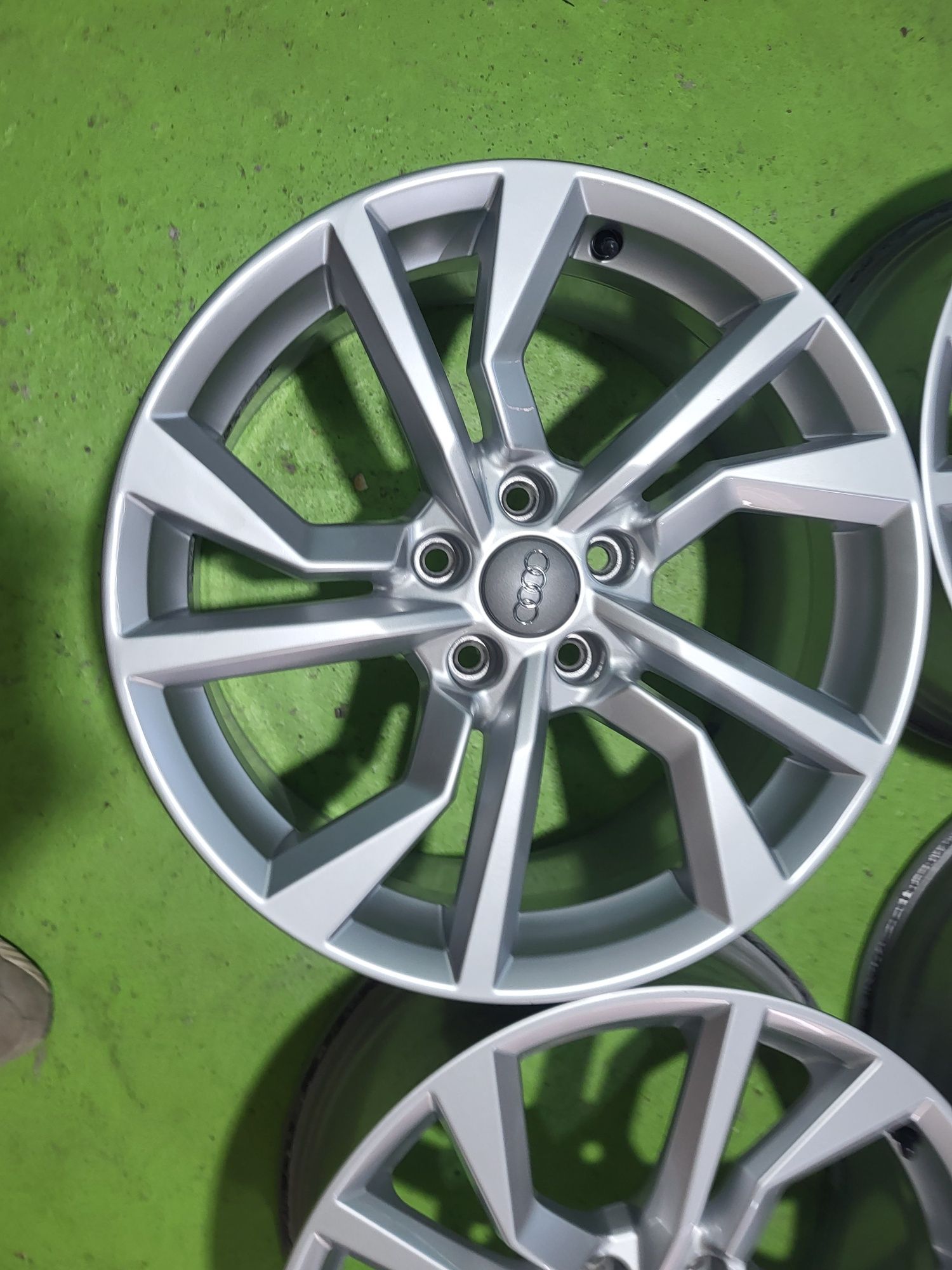 18 5x112 Audi A3 A4 B6 B7 A6 C6 Vw Passat Touran Caddy 5х112 Skoda