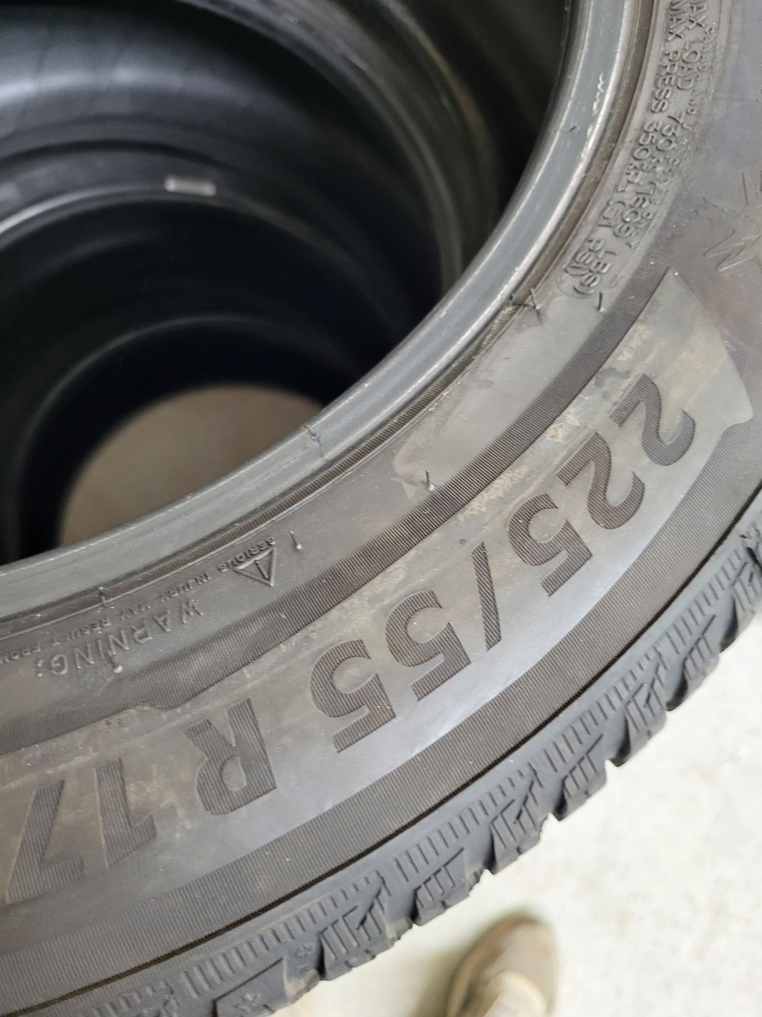 4 бр зимни 225/55/17 Michelin