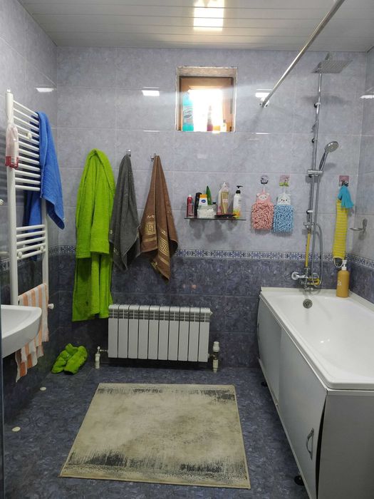 Дом 5 комнат на участке 8 соток недалеко от центра Кибрая