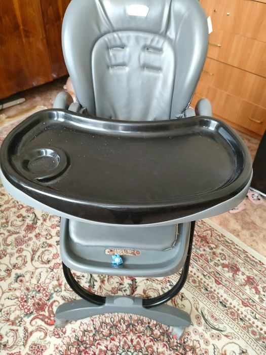 Продам стульчик для кормления
