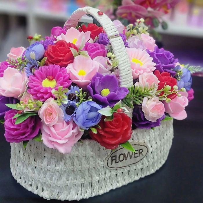 Sovundan iforli gullar 100ming sōmda bizda xardoyim tayyori bor