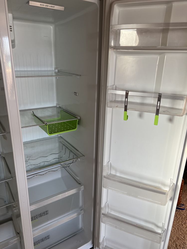 Продам холодильник side by side
