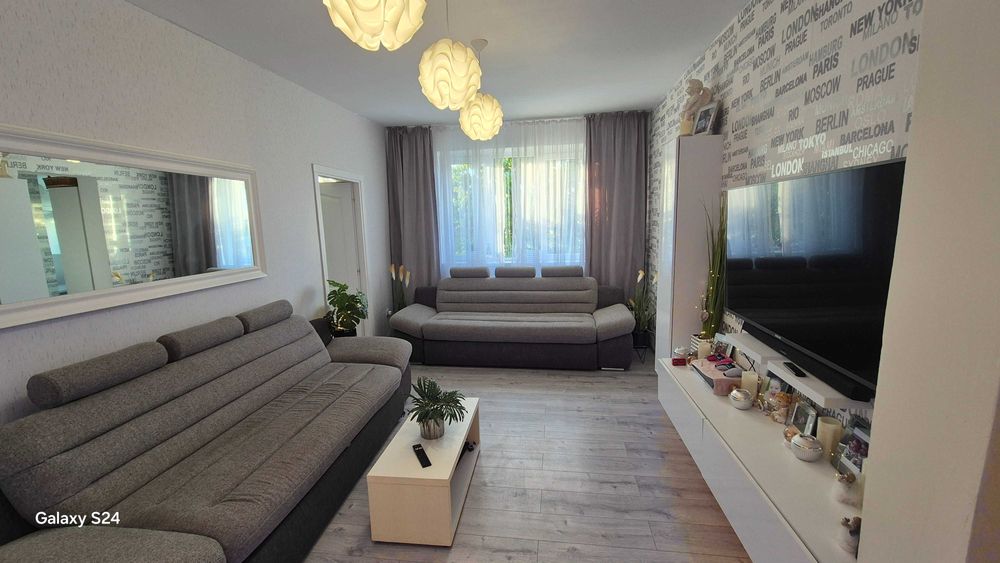 Vand Urgent apartament 4 camere zona Bulevardul Oituz