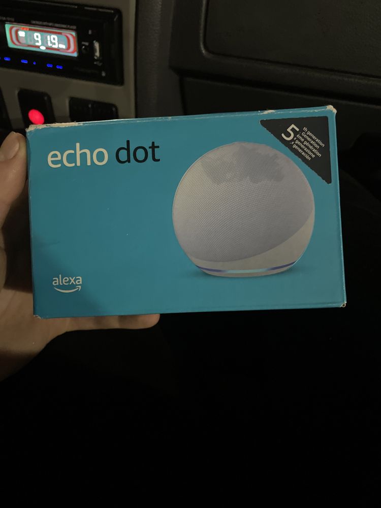 Boxa inteligenta Echo Dot (Alexa)