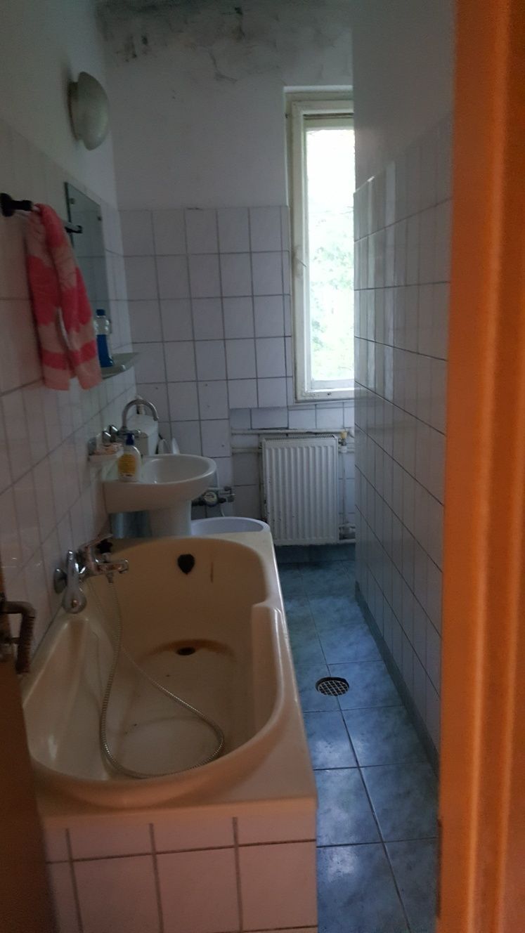 Apartament 2 camere aleea parcuui in dreptul locului de joaca