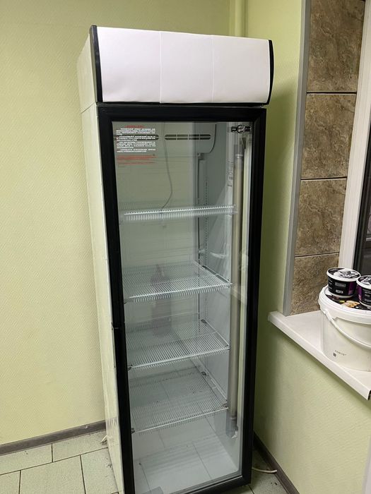 Продам витринный холодильник, в хорошем состоянии